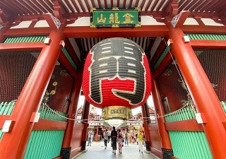 Classic Asakusa Walking Tour with Experience