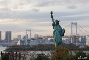 1-Day Old & New Tokyo Bus Tour